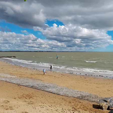 Maison 6-8 Personnes, 300m De La Ferienhaus