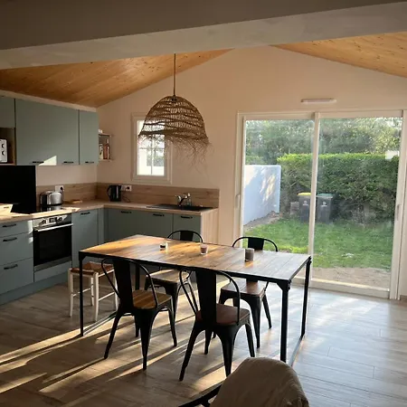 Maison 6-8 Personnes, 300m De La Ferienhaus La Guérinière