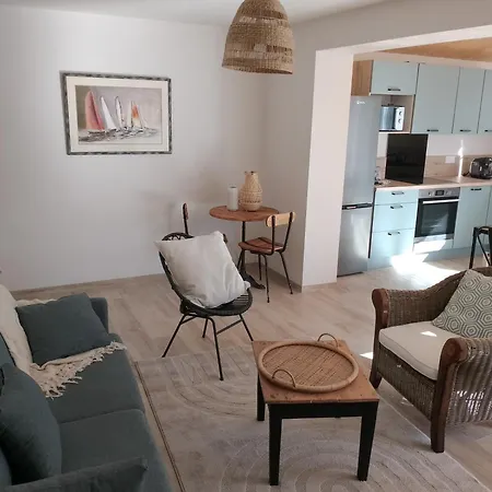 Ferienhaus Maison 6-8 Personnes, 300m De La La Guérinière