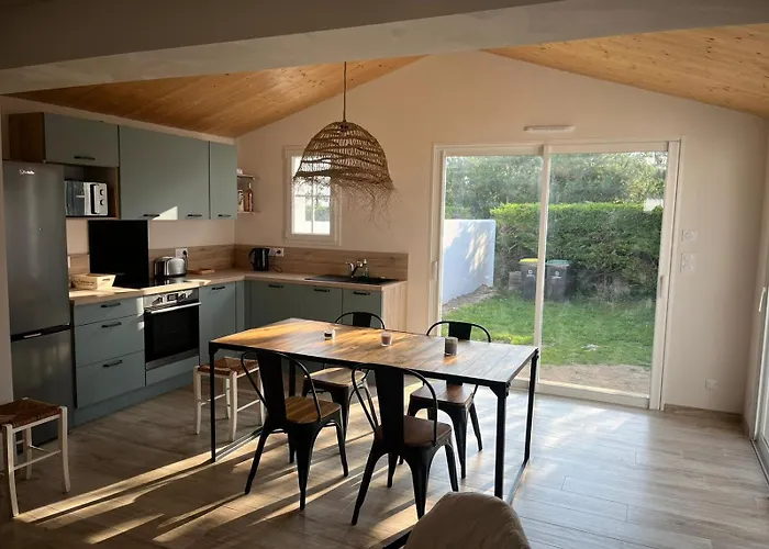 Maison 6-8 Personnes, 300m De La Casa de Férias La Guérinière